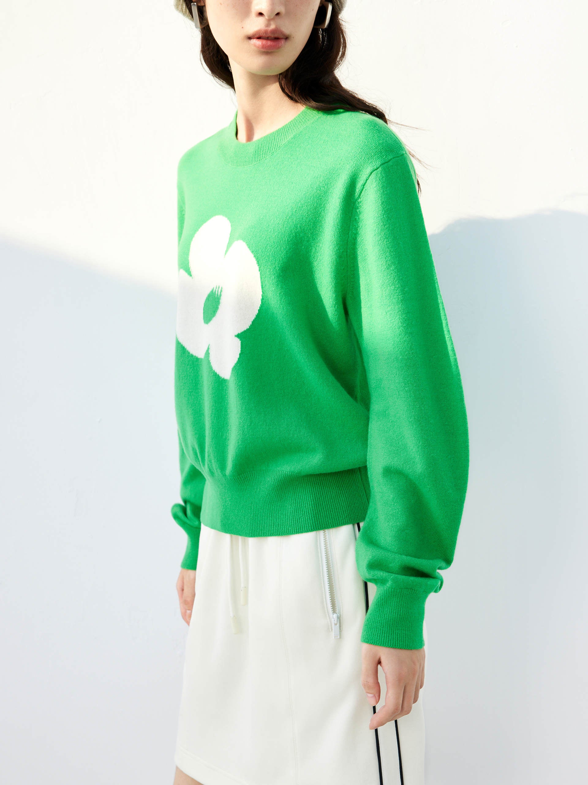 Floral Jacquard Wool Sweater Pullover in Green