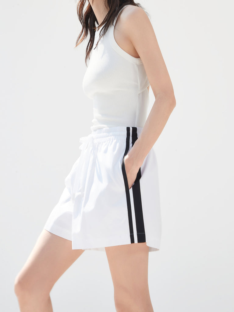 Contrast Trim Drawstring Athleisure Causal Shorts in White