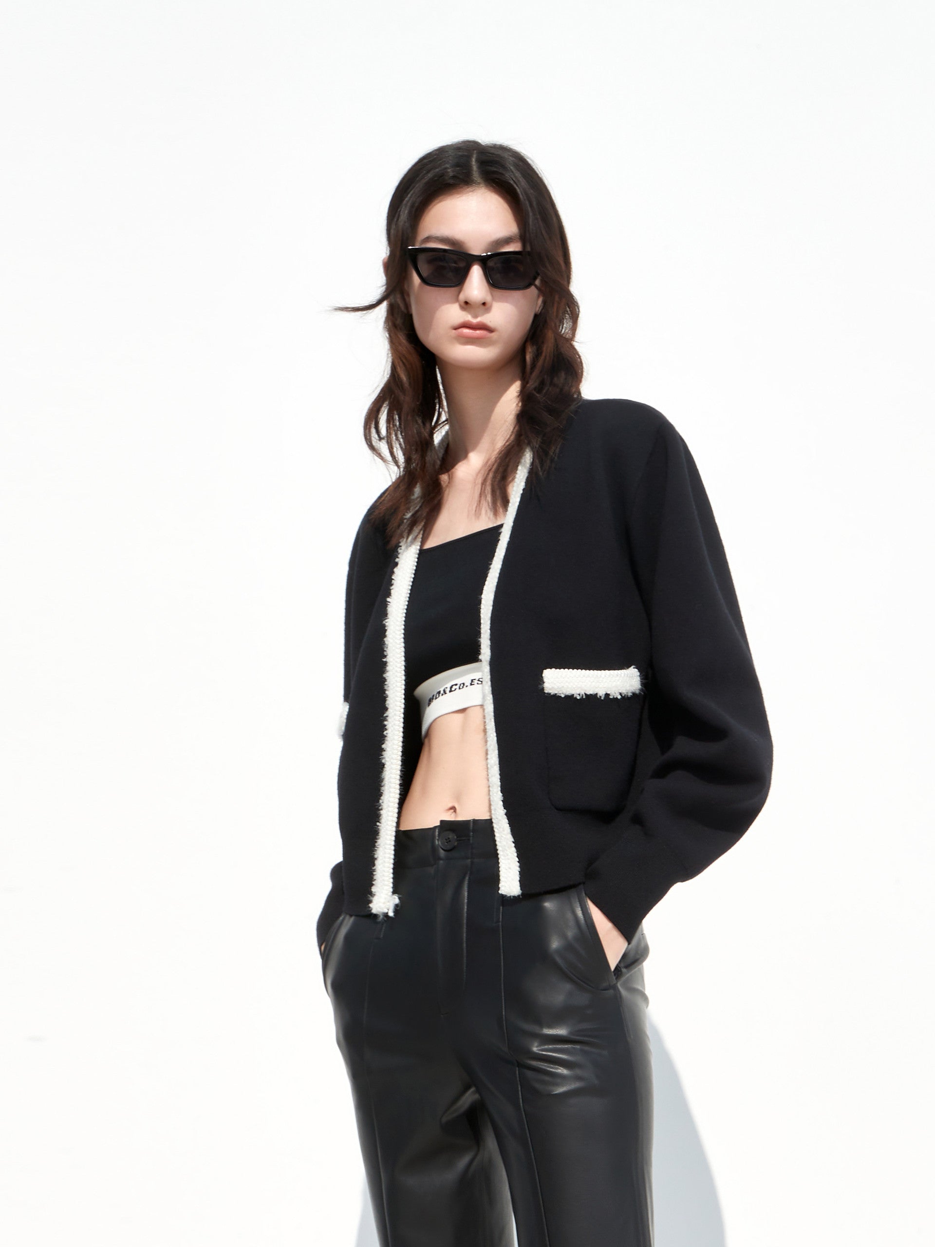 V-neck Contrast Wool Blend Cropped Knit Cardigan in Black