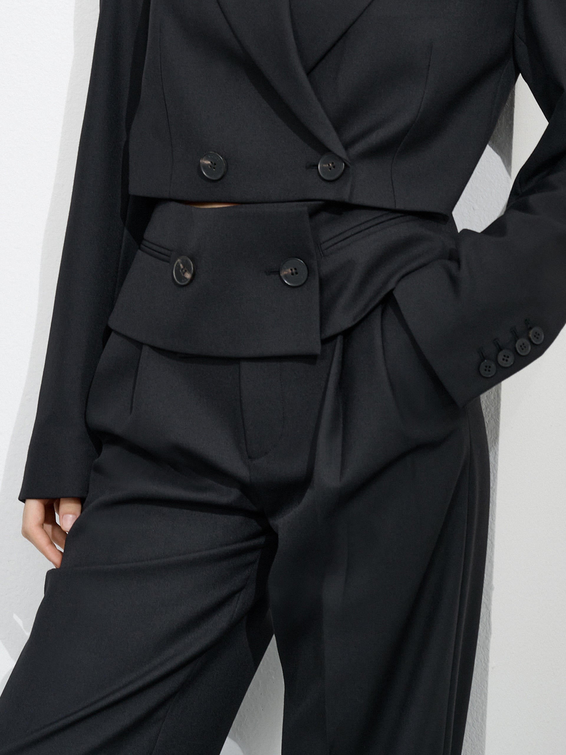 Tailored Straight Wide-leg Suit Pants in Black