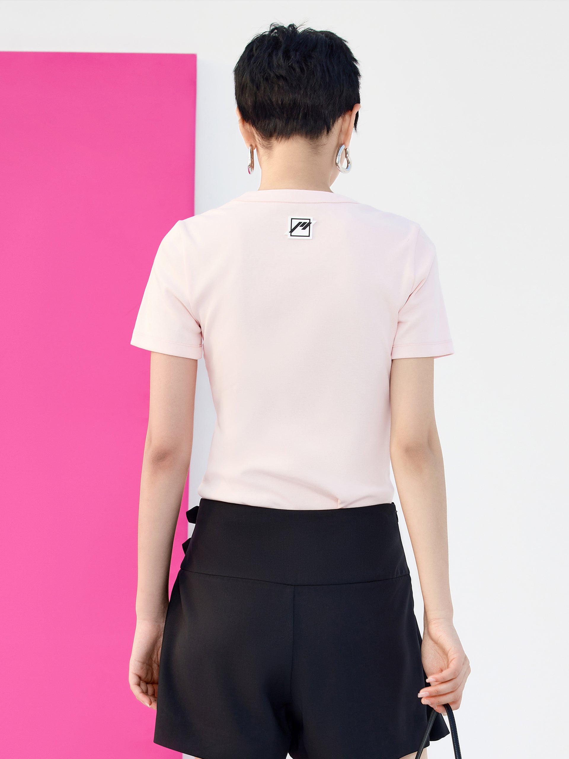 MO&Co. Women's Crewneck Elastic T-shirt Fitted Casual Square Neck