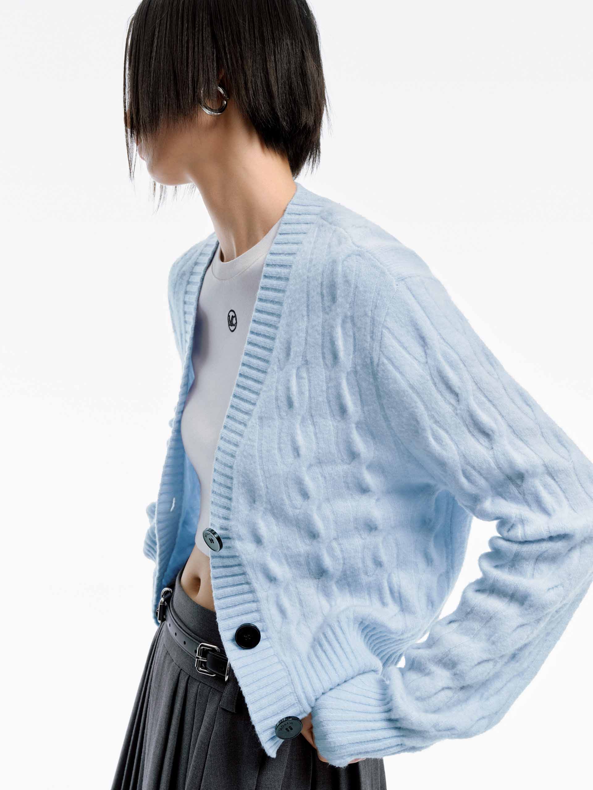 MO&Co. Women's Cropped Cable Knit Cardigan