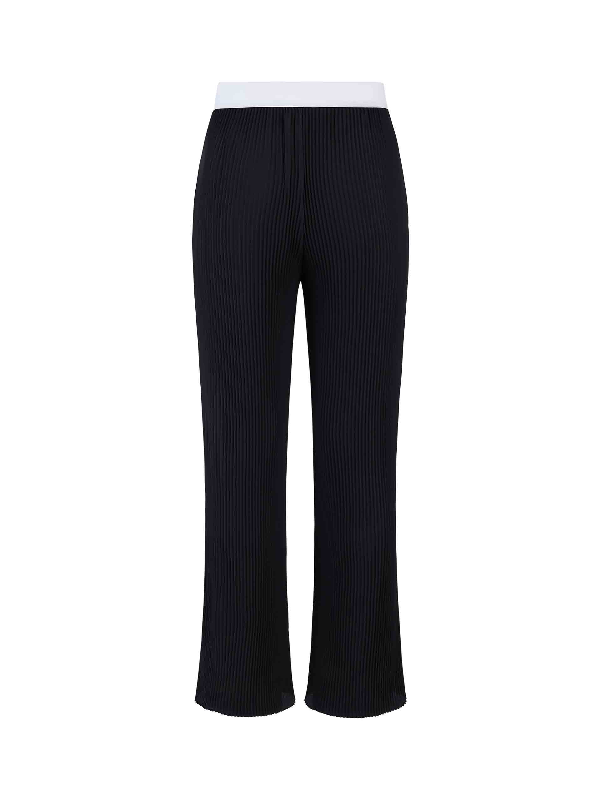 MO&Co's Structured Contrast Detail Pants in Black. Featuring a contrasting elastic waistband and structured texture fabric, these pants are sure to elevate any look.