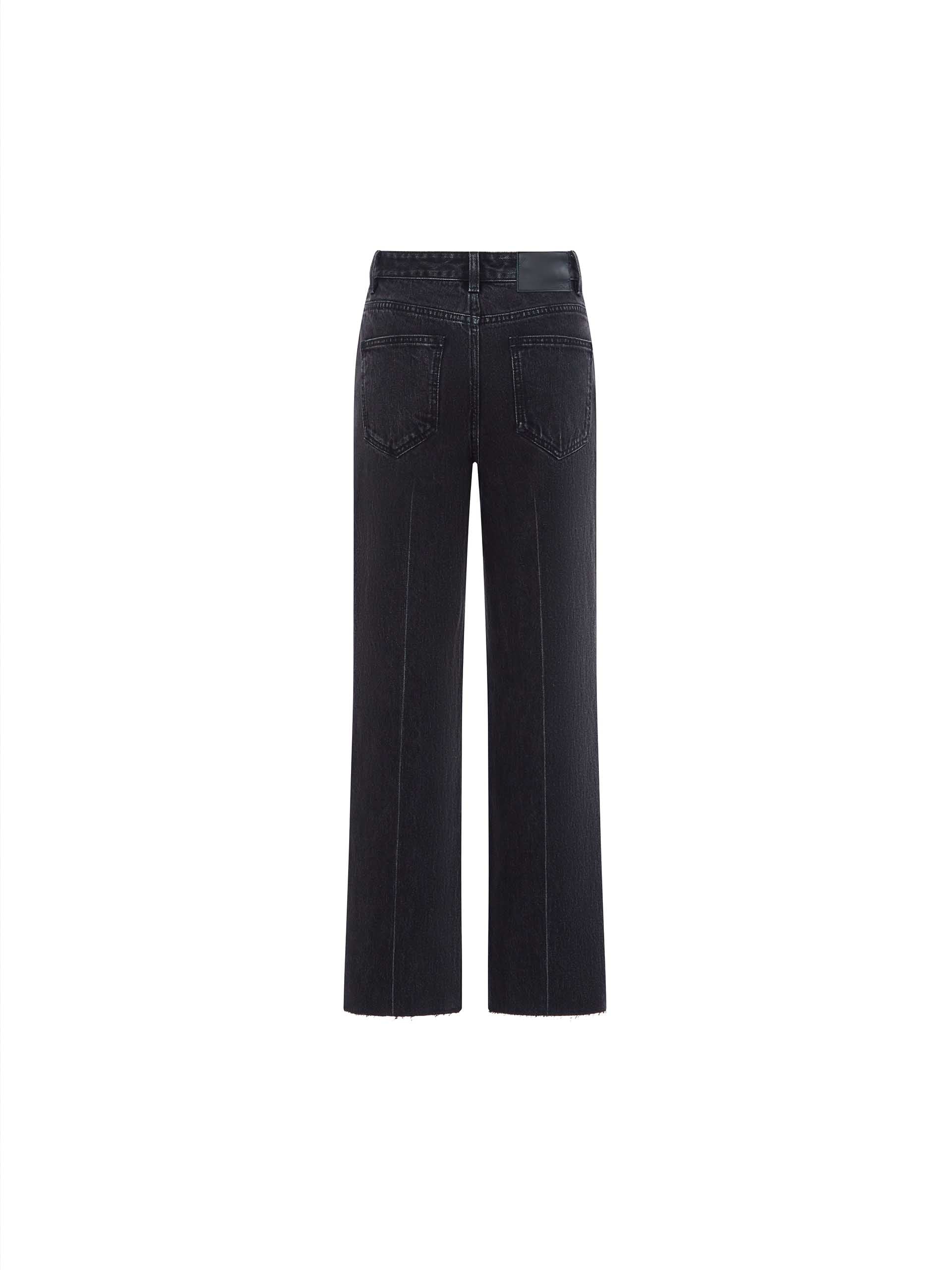 MO&Co. Women's Raw Edge Cotton Tapered Jeans in Washed Black