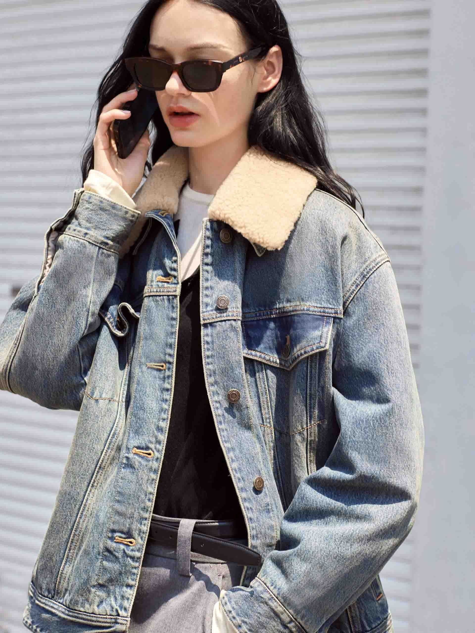 MO&Co. Women's Detachable Collar Denim Jacket
