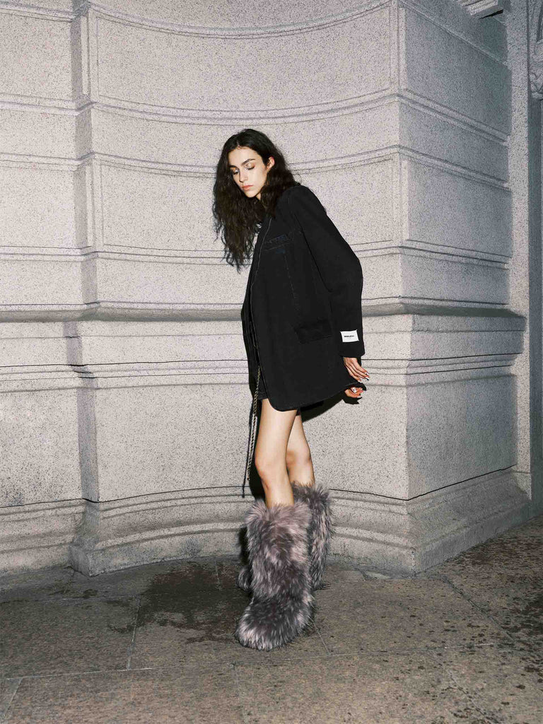 MO&Co. Women's Tailored Denim Blazer in Washed Black