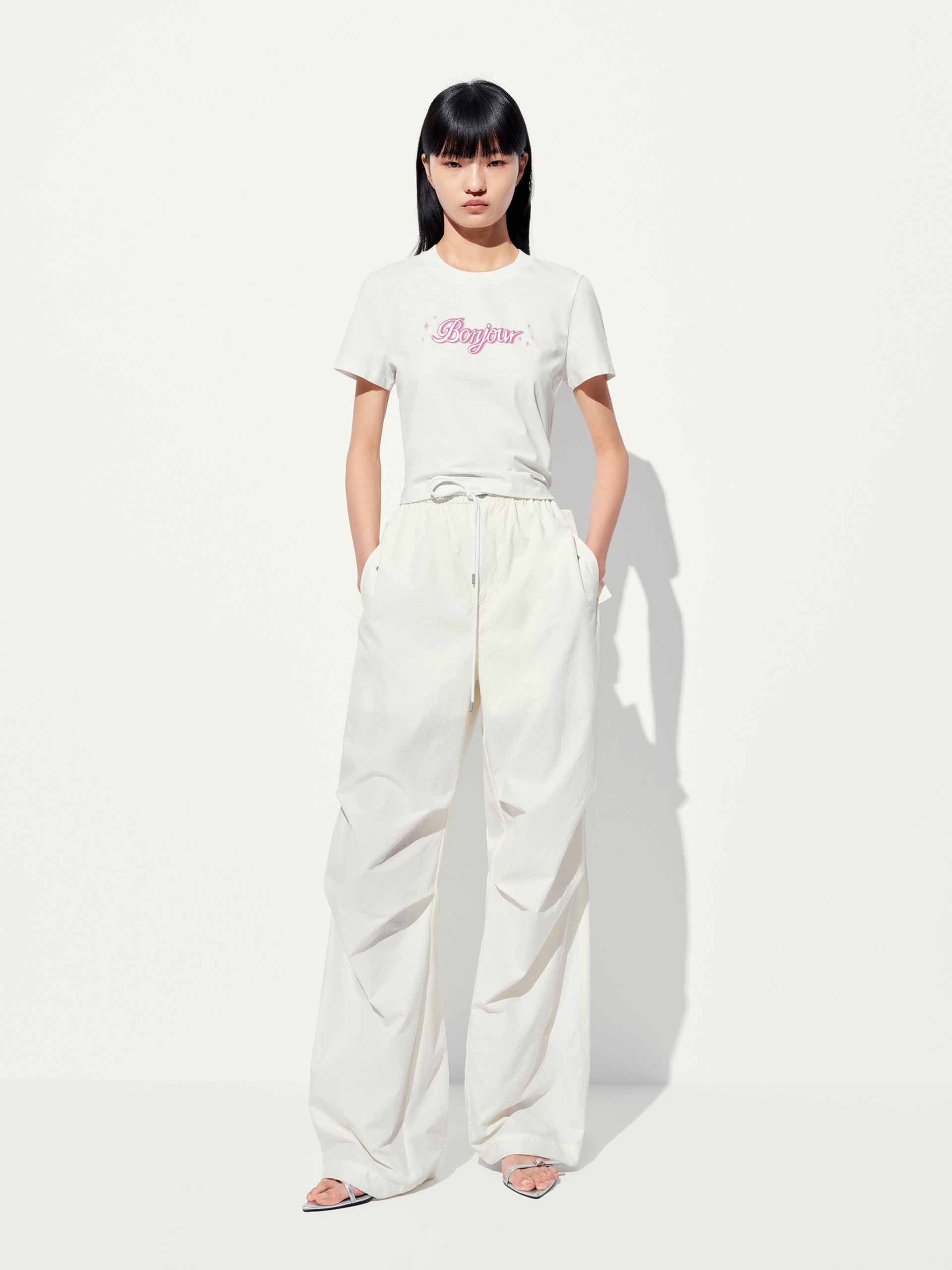 MO&Co. Women's Round Neck Slim Fit T-shirt
