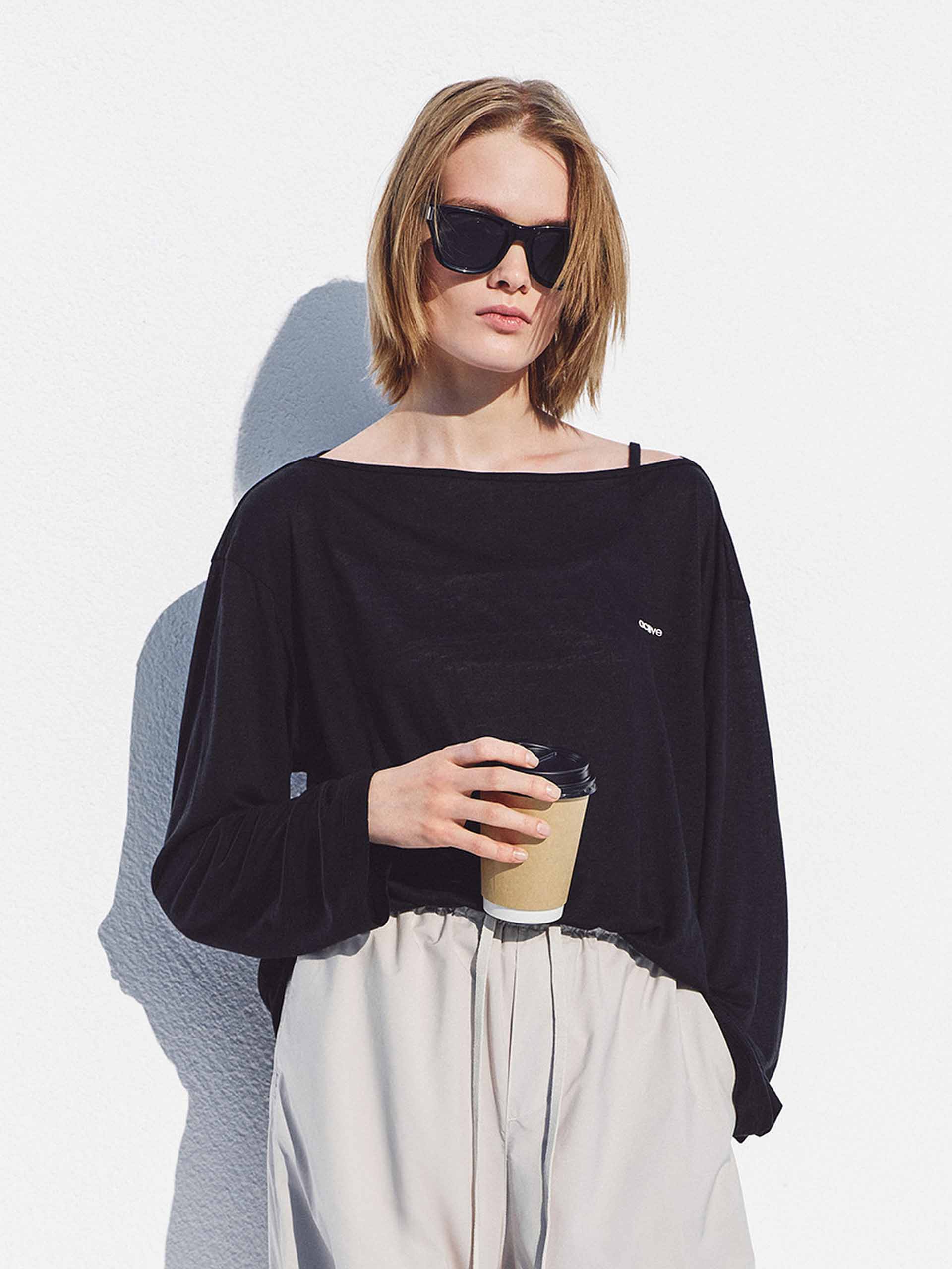 MO&Co. Women's Eco Linen Boat Neck Tee | Easy Long Sleeve