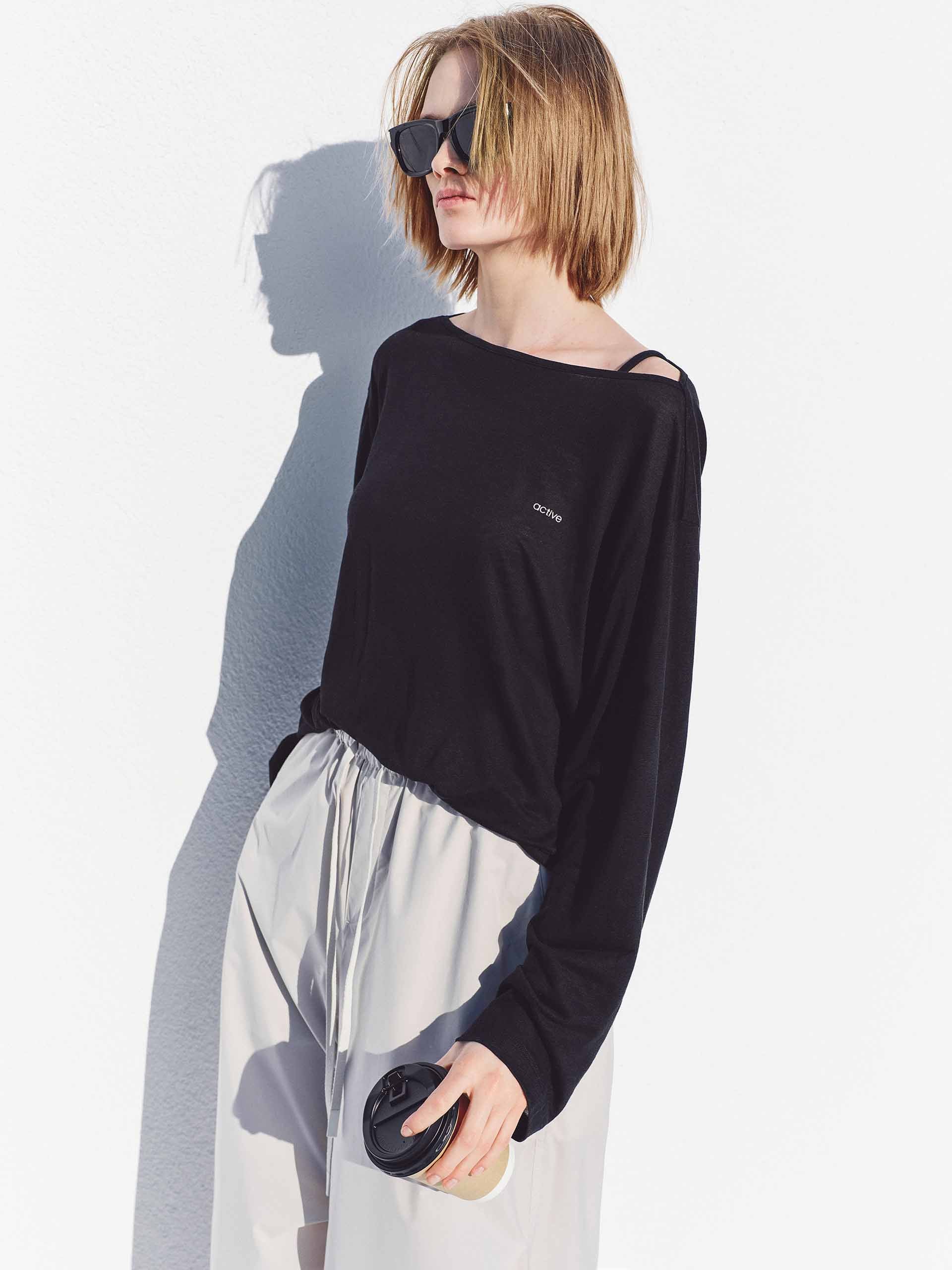 MO&Co. Women's Eco Linen Boat Neck Tee | Easy Long Sleeve