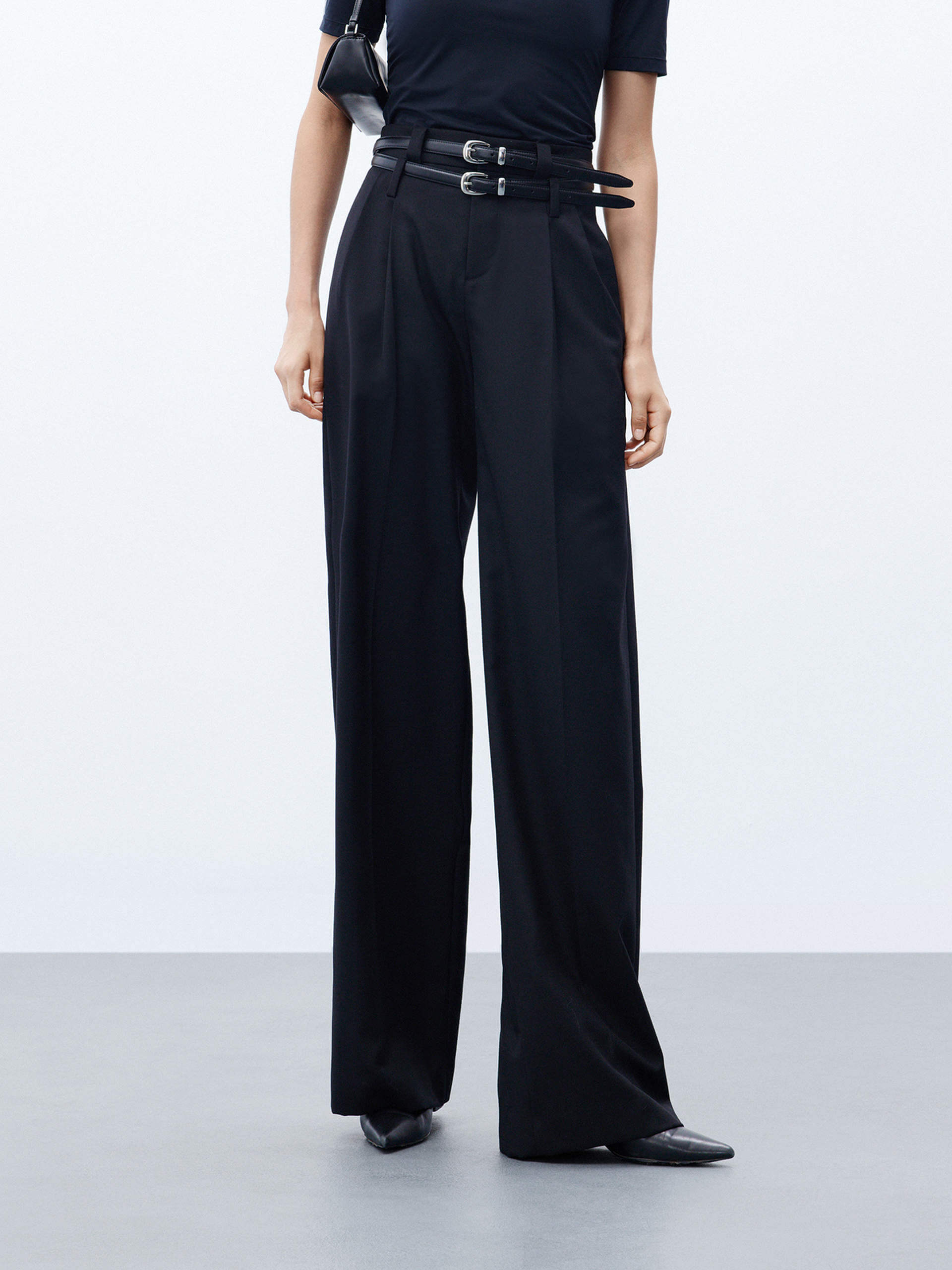 MO&Co. Women's Black Wool Blend Pleated Wide Leg Pants with Belt