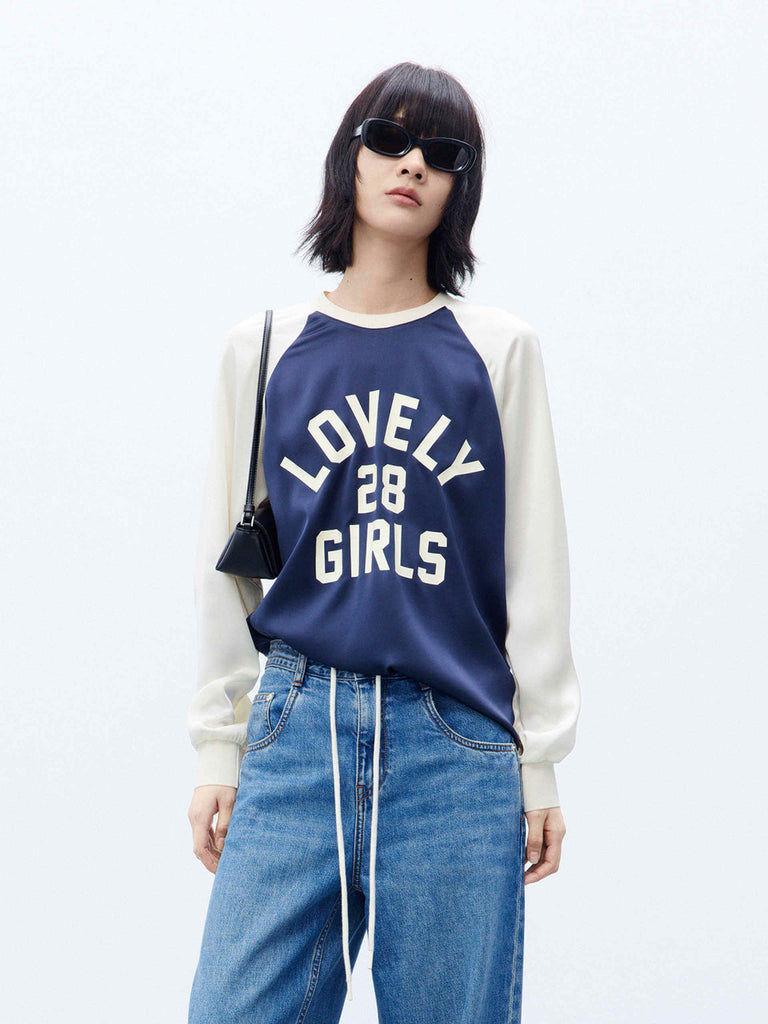 MO&Co. Women's Two Tone Raglan Sleeve Letter Print Top in Navy and White