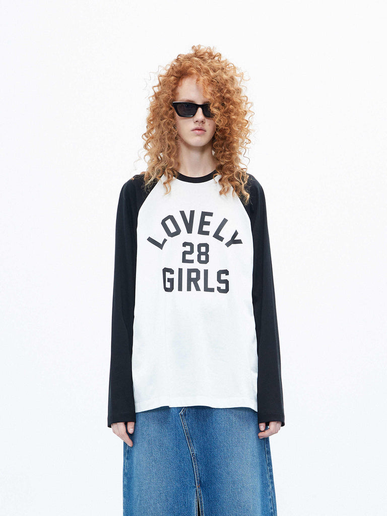 MO&Co. Women's White Letter Print with Black Raglan Long Sleeve T-Shirt Loose Pure Cotton