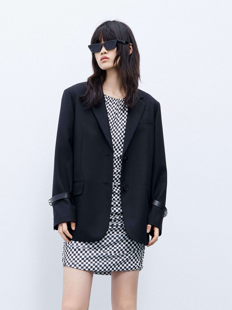 MO&Co. Women's Tailored Wool Blend Single Breasted Blazer in Black