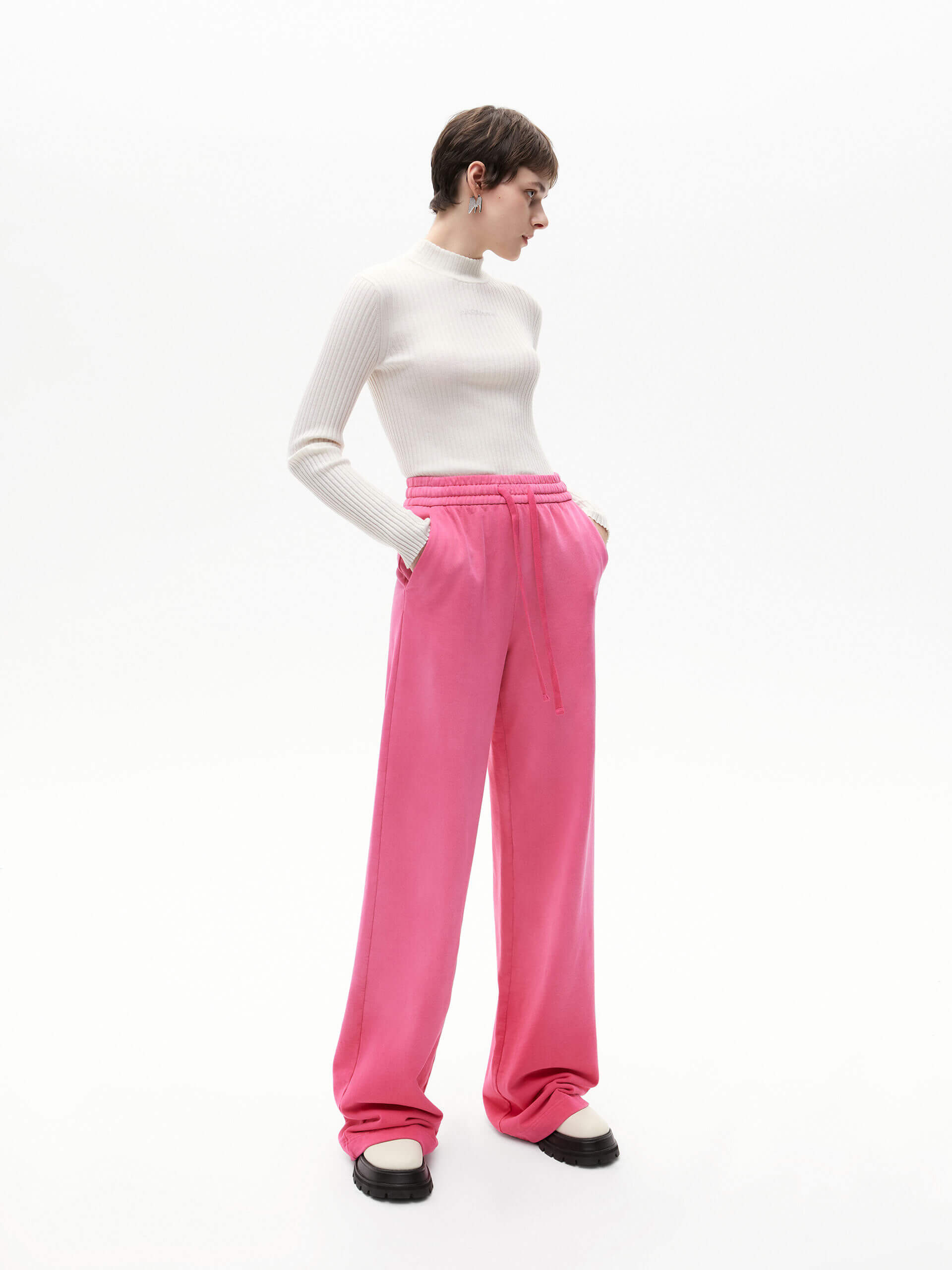 MO&Co. Women's Retro Drawstring Waist Causal Sweatpants with Dip Dye in Pink