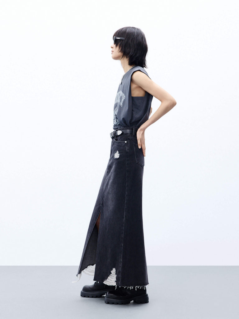 MO&Co. Women's Frayed Hem Maxi Cotton Denim Skirt in Washed Black