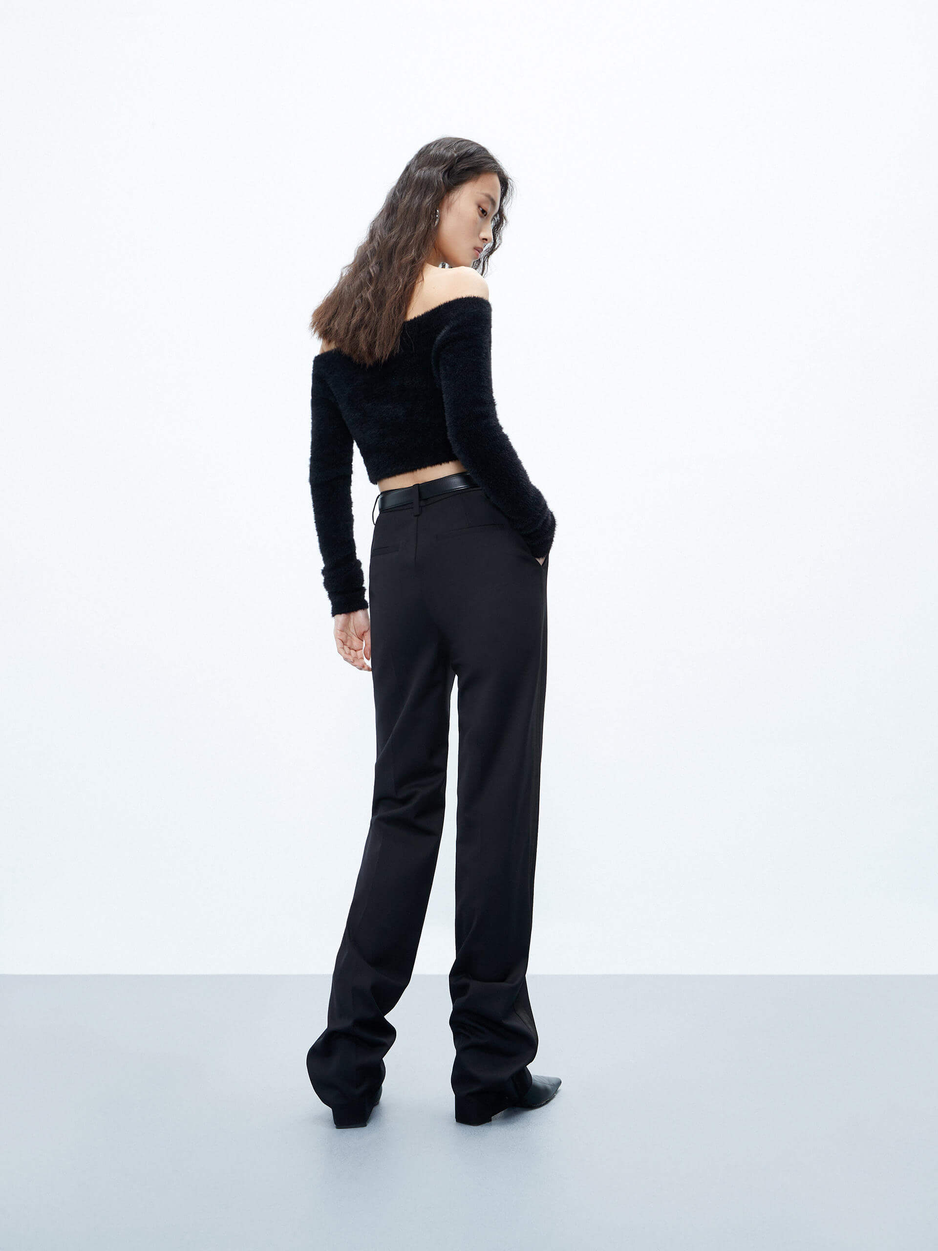 MO&Co. Women's Include Wool Straight Pants with Stain Side in Black