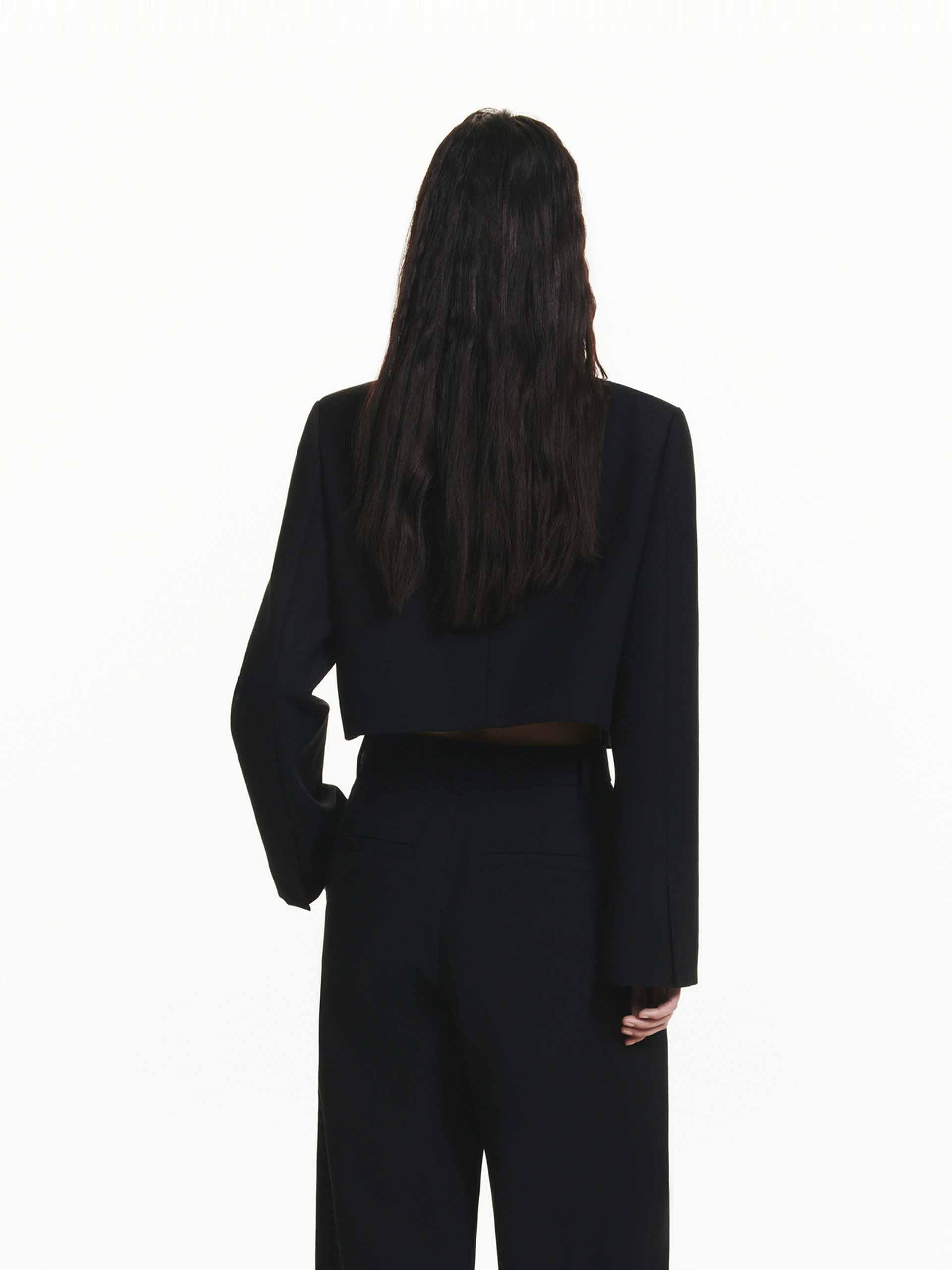 detail_04_60502517-5e53-46d2-