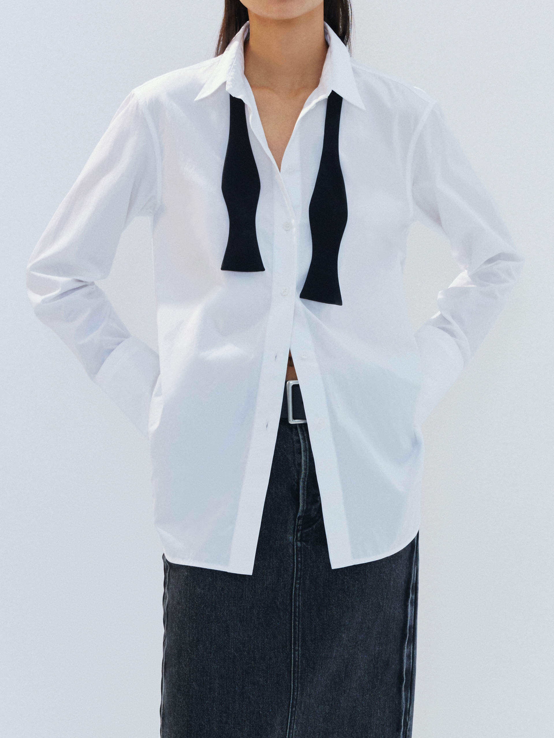 MO&Co. Noir Women's Tie Detail White Cotton Shirt with Classic Regular Fit