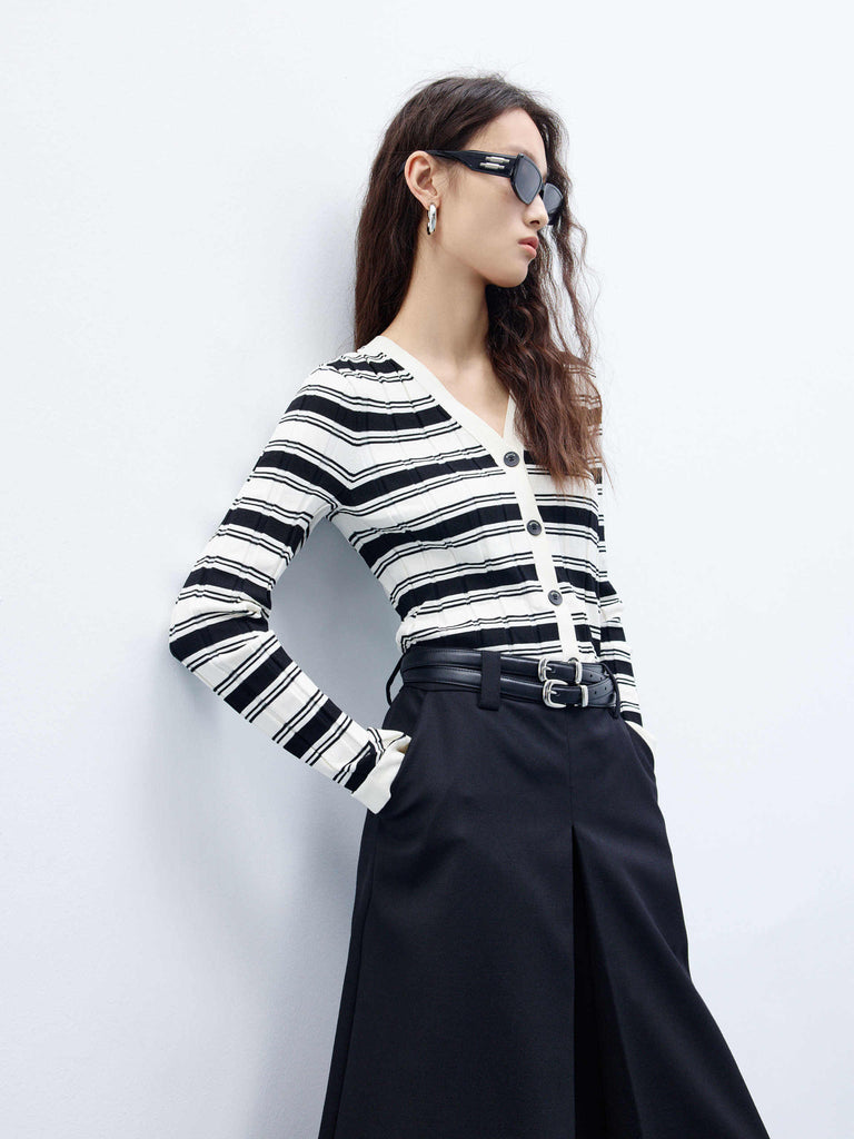 MO&Co. Women's Black and White Stripe Structured Knit Cardigan
