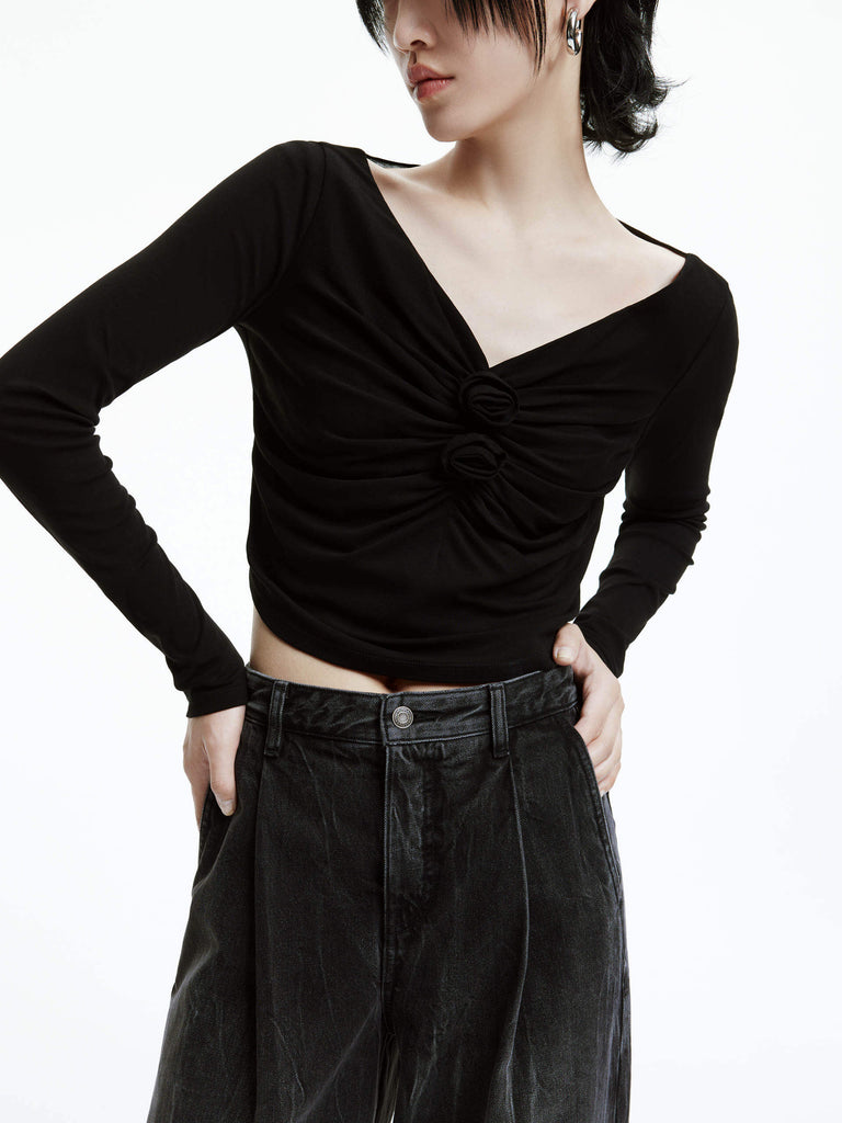 MO&Co. Women's V-neck Long Sleeves Rose Appliquéd Cotton Top Black