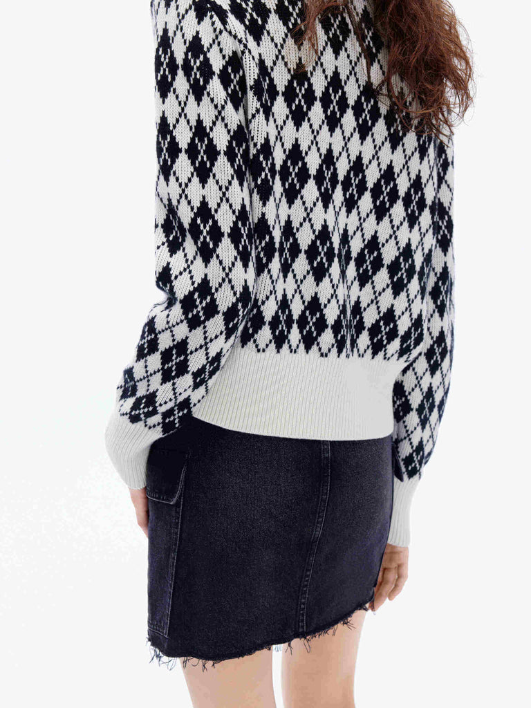 MO&Co. Women's Argyle Checkered Wool Blend Cropped Knit Cardigan in Black and White