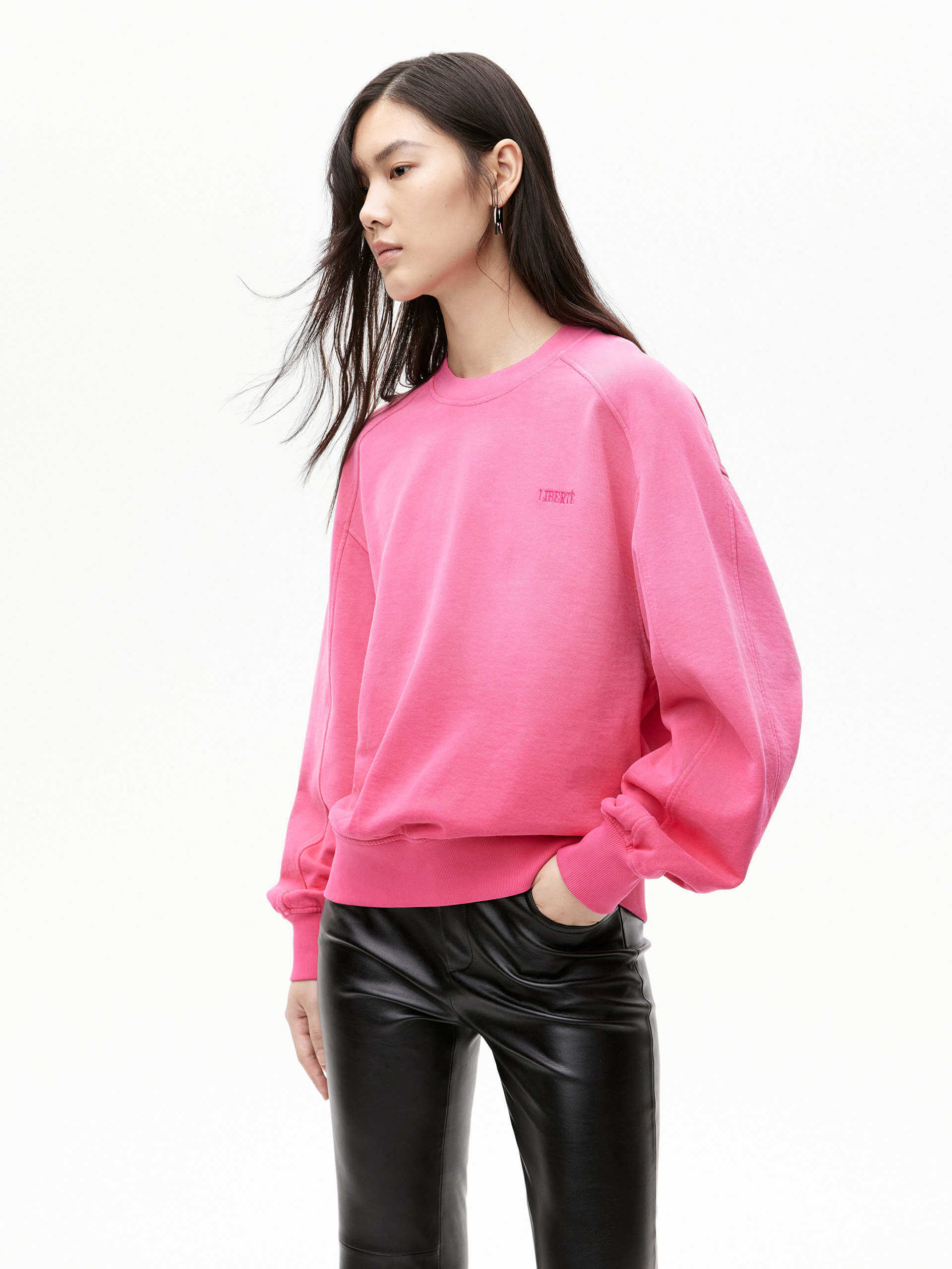 MO&Co. Women's Cotton Retro Crewneck Dip Dye Sweatshirt in Pink