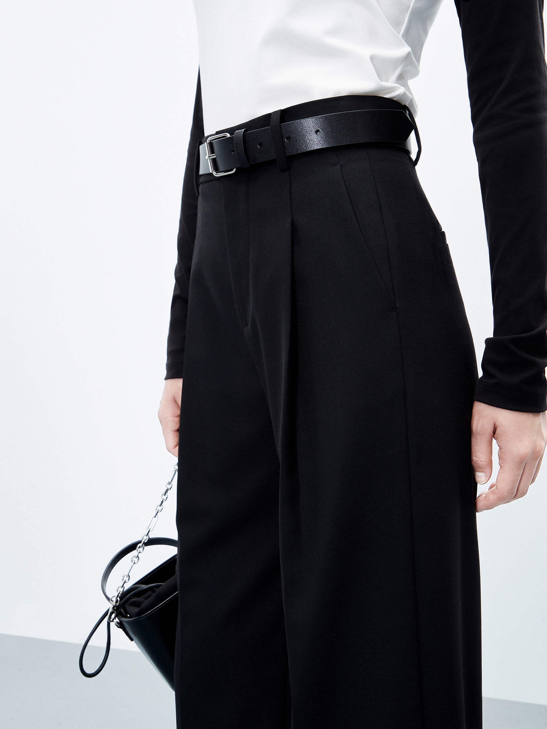 MO&Co. Women's Black Wool Blend Wide Leg Trousers with Belt