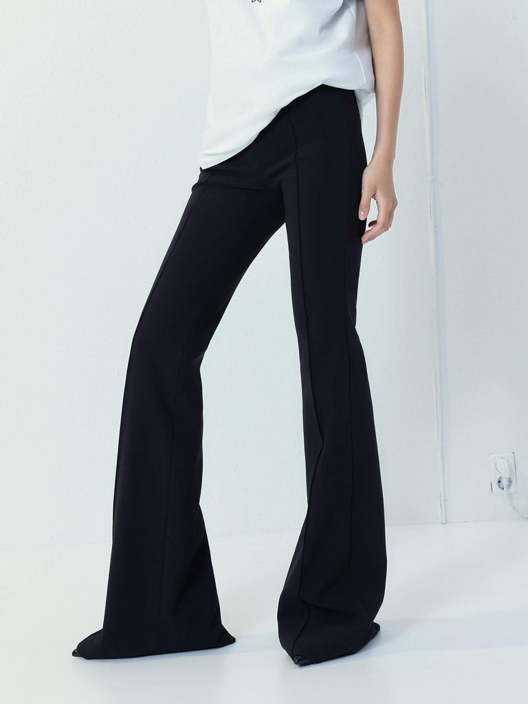 MO&Co. Women's Black Full Length Flared Pants with Belt