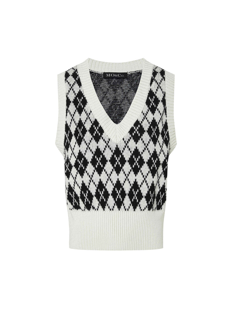 MO&Co. Women's Wool Blend V-neck Argyle Checkered Cropped Knit Sweater Vest Plaid in Black and White
