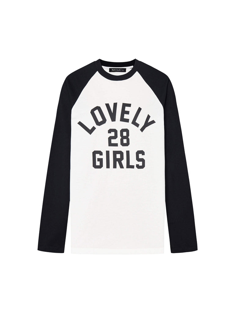 MO&Co. Women's White Letter Print with Black Raglan Long Sleeve T-Shirt Loose Pure Cotton