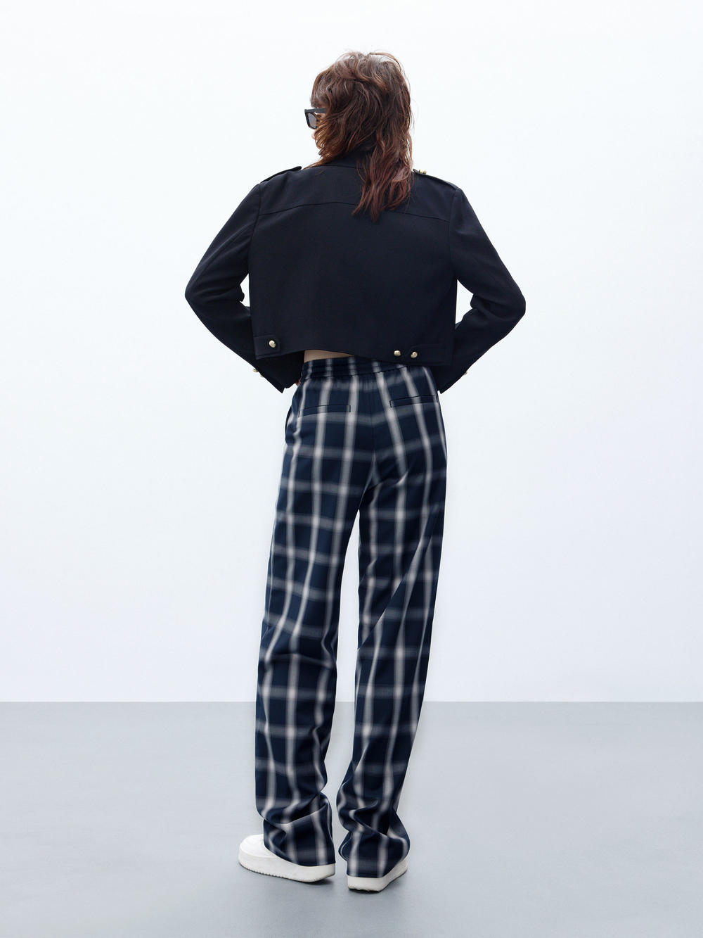 MO&Co. Women's Elastic Waist Causal Day-time Plaid Straight Leg Pants