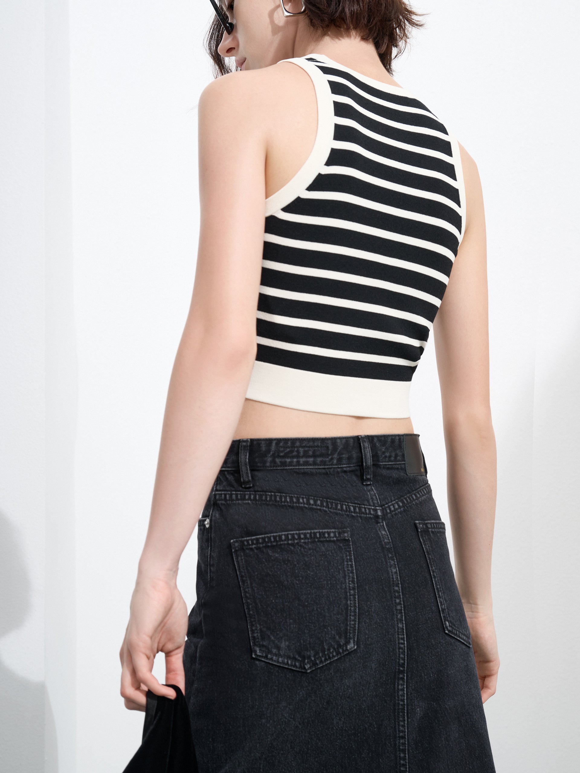 Black Striped Cropped Causal Knitted Tank Top