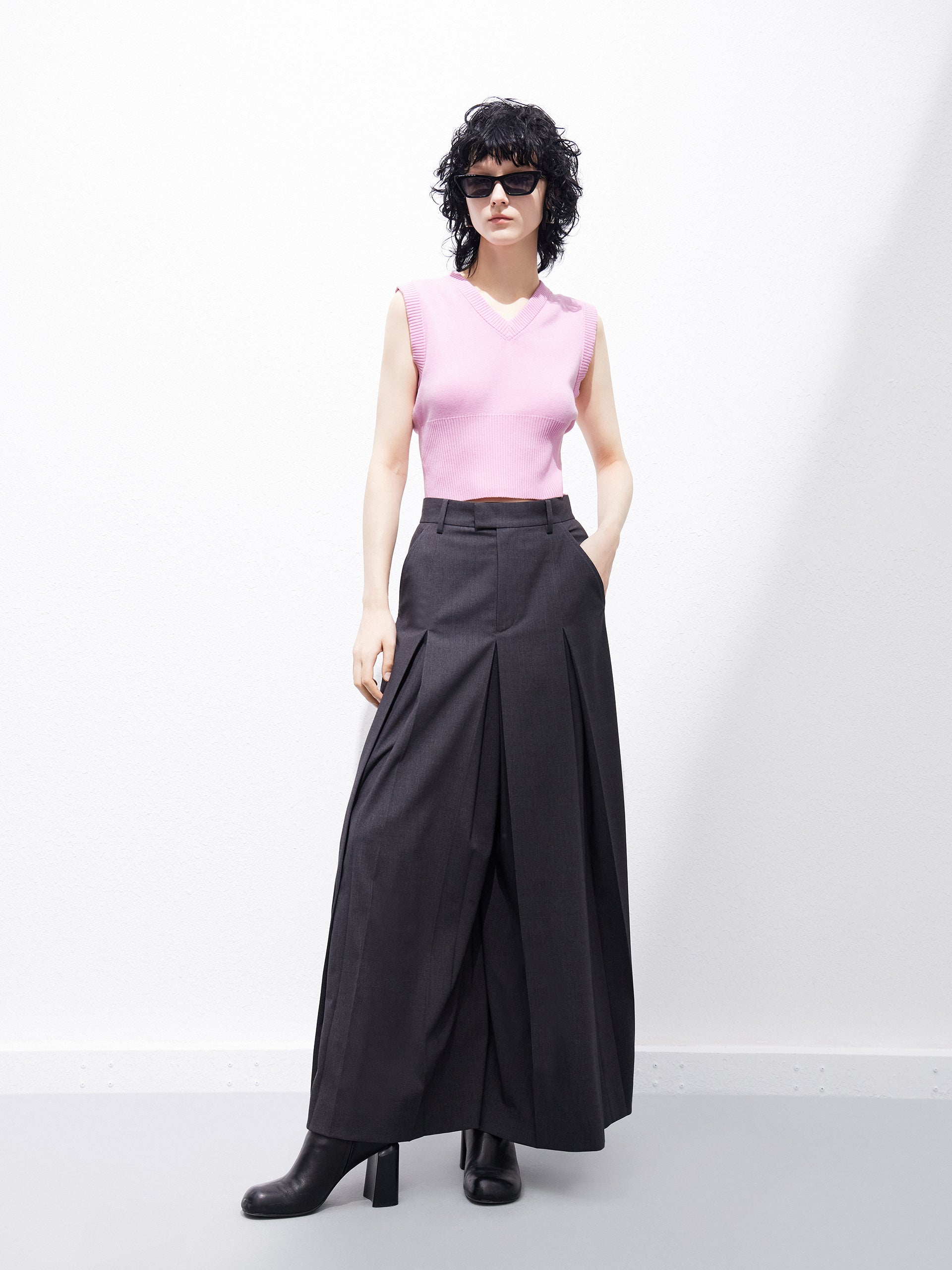 Exaggerated Wide Leg Pleated Culottes in Grey