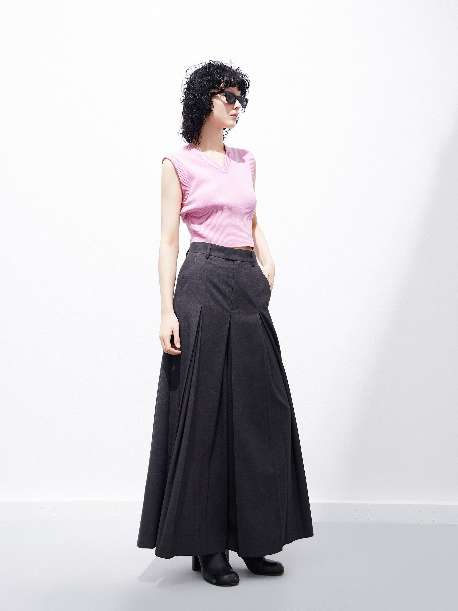 Exaggerated Wide Leg Pleated Culottes in Grey