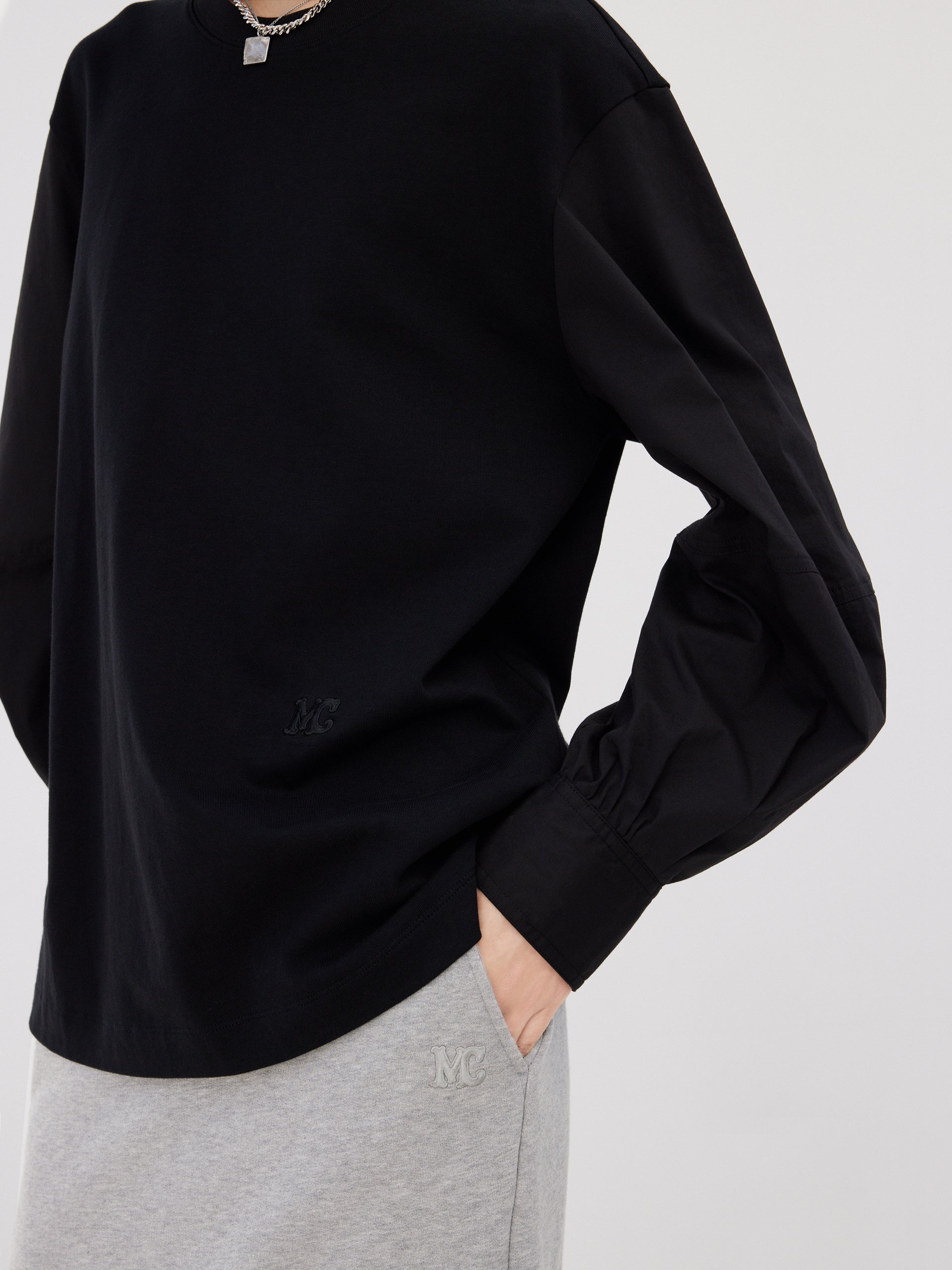 Black Long Sleeves Round Neck Logo Top in Cotton