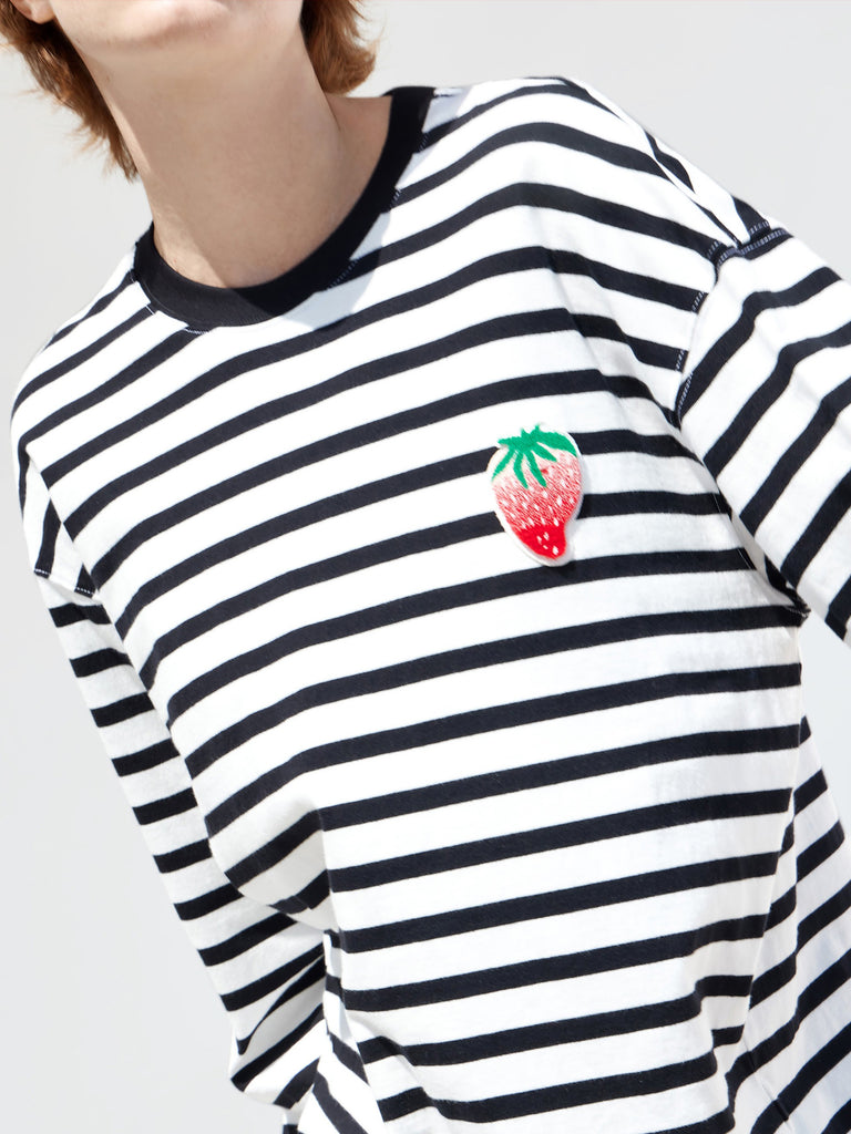 MO&Co. Women's Striped Strawberry Print T-shirt Loose Casual Round Neck 