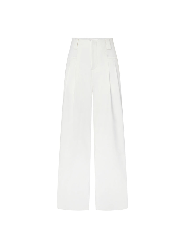 MO&Co. Women's Mid-rise Pleated Suit Pants in White. Cut with a wide, straight leg and pleats on the front, these chic pants have a zipper and hook closure, plus belt loops for an extra polished look.