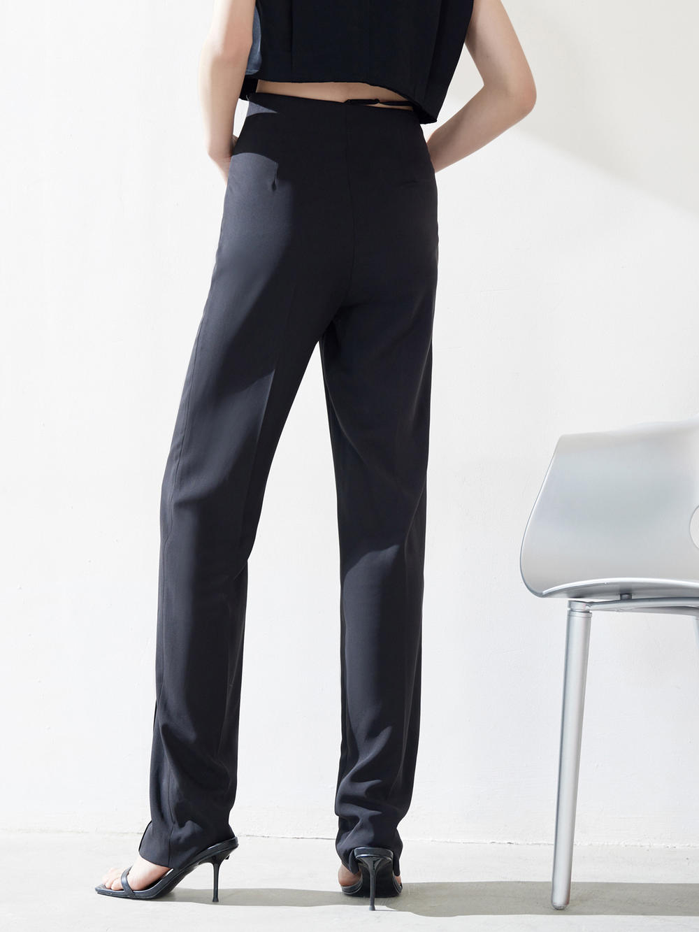 MO&Co. Women's Straight Suit Loose Casual Black Stylish Pants