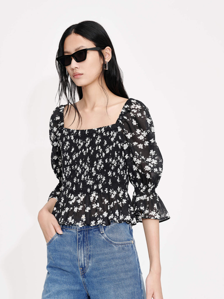 MO&Co. Women's Gathered Front Chiffon Floral Print Top in Black