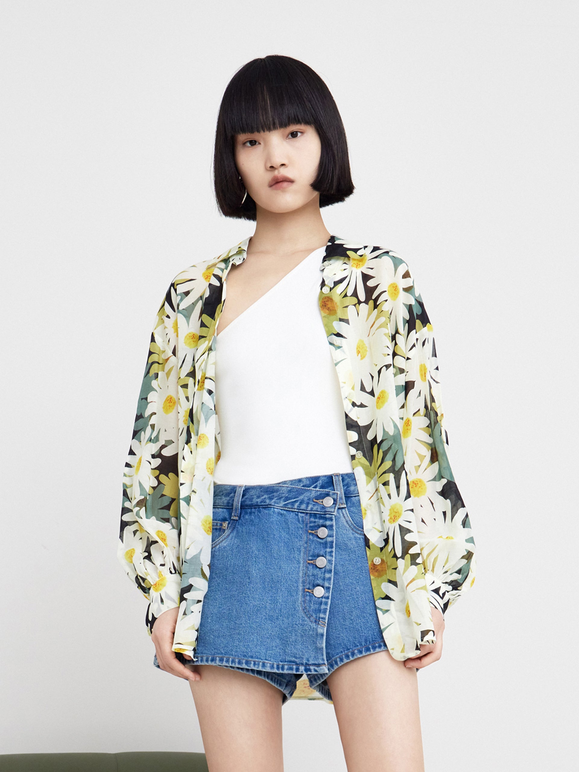 Cutout Back Floral Print Shirt MBB2SHT004