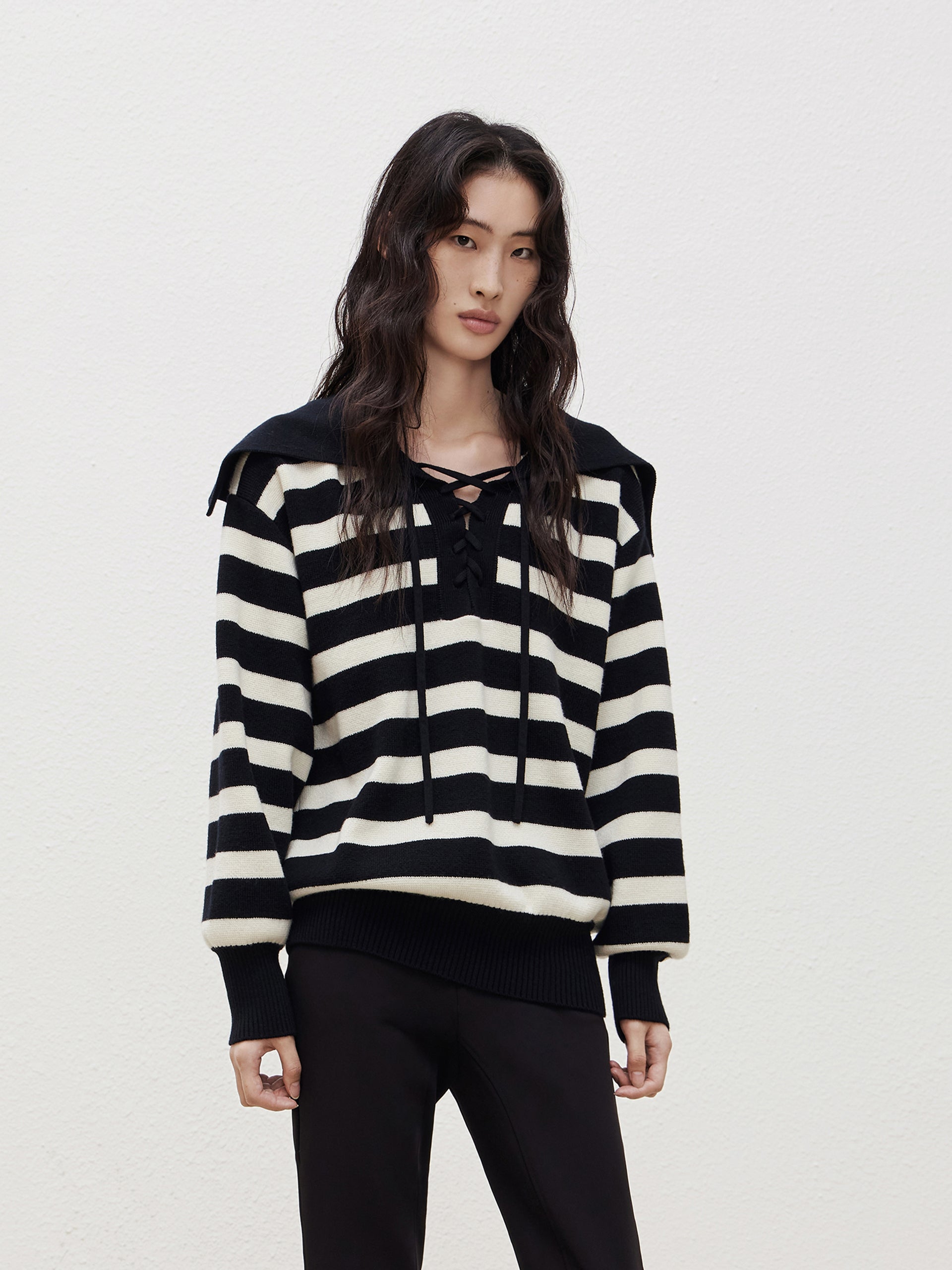 MO&Co. Women's Wool Striped Knit Pullover Loose Casual Ladies Sweater