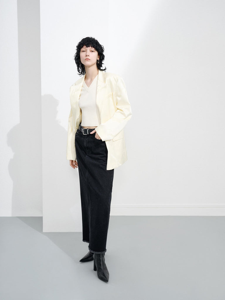  Women's Tailored Loose-fitting Jacquard Letter Blazer in Beige
