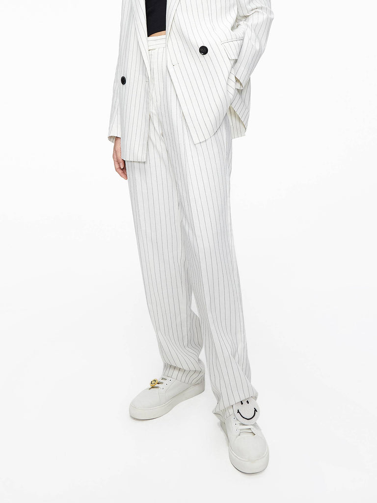 MO&Co. Women's Stripe Texture Suit Pants Classic Fitted White Pants Outfit