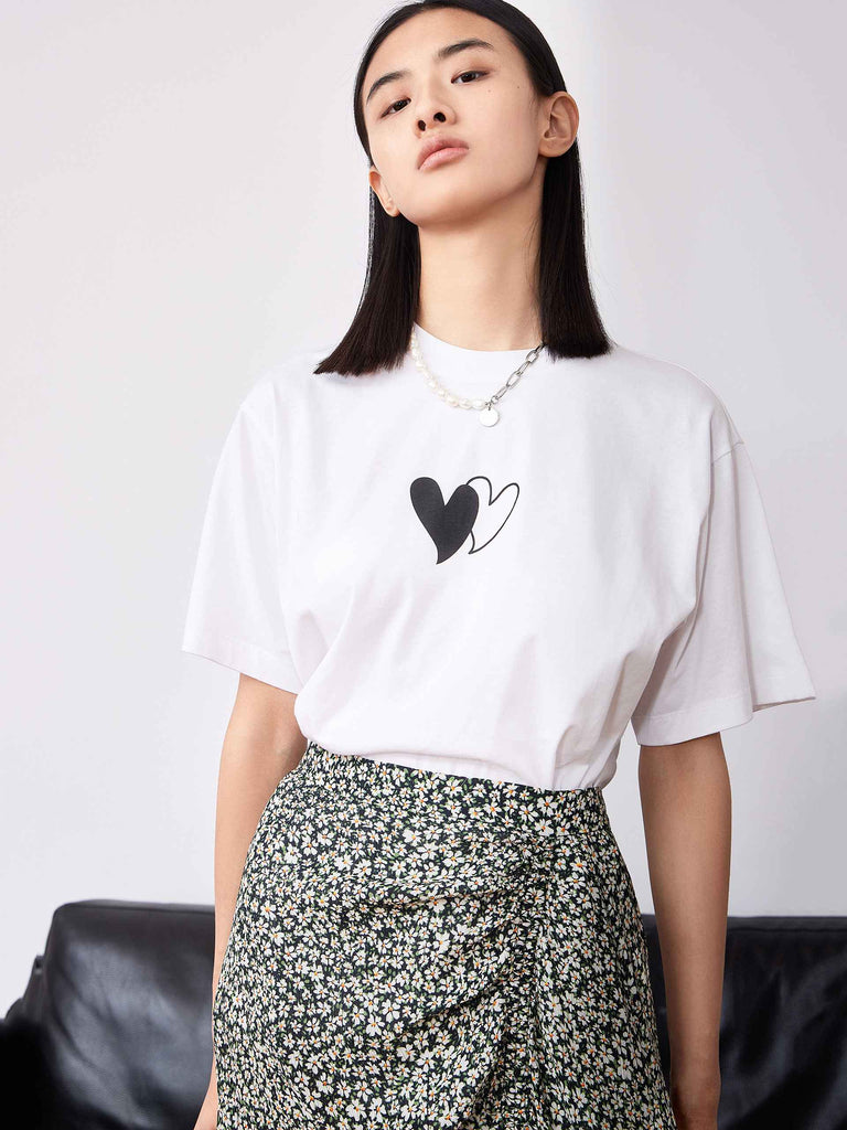 MO&Co. Women's Oversized Print Cotton White And Black Causal Loose Tee 
