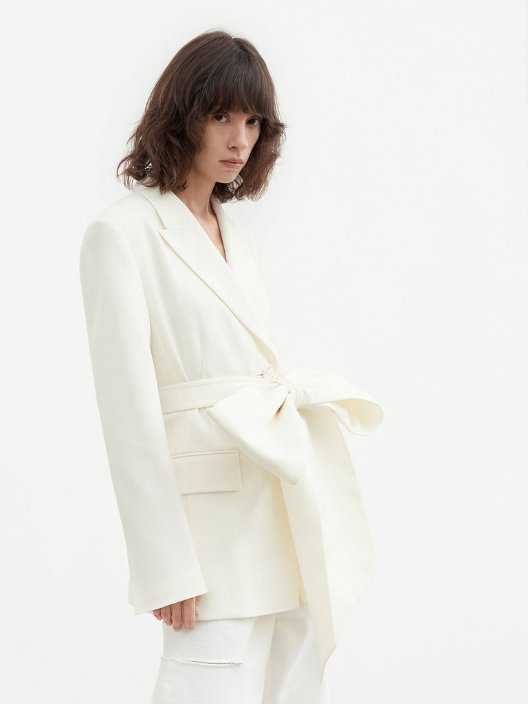 MO&Co. Women's MO&Co. X KIMHEKIM Bow Single Breasted Wool Blazer Fitted Chic White Oversized Blazer