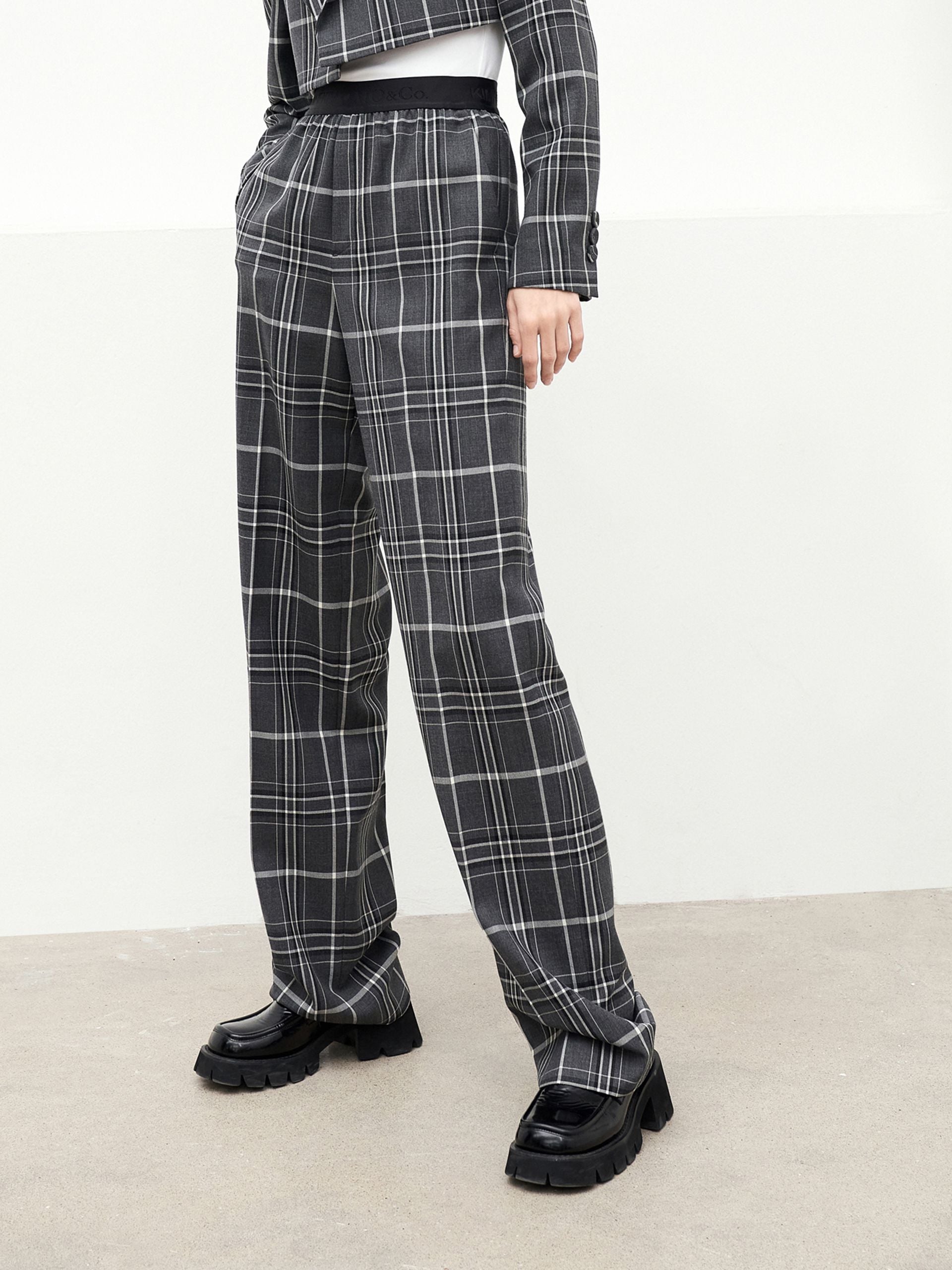 MO&Co. Women's KIMHEKIM Plaid Straight Leg Pants Casual Fitted Striped Pants