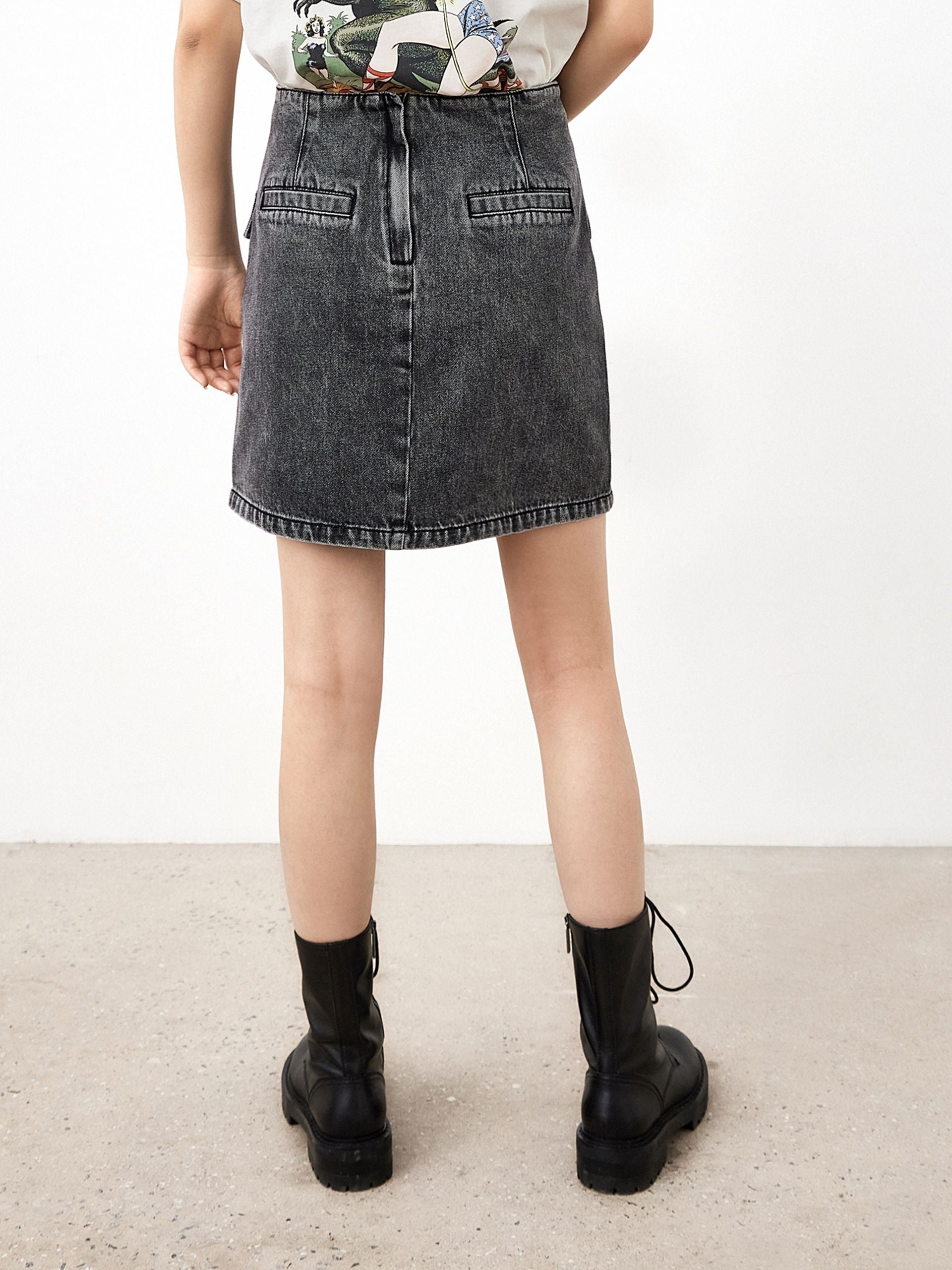 MO&Co. Women's Cotton Cargo Denim Skirt Cool Fitted Black Streetwear