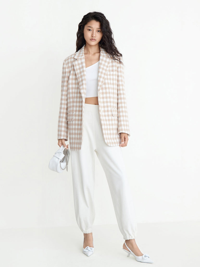 MO&Co. Women's Oversized Wide-shoulder Checked Blazer Loose Chic Lapel Long Blazer Coat