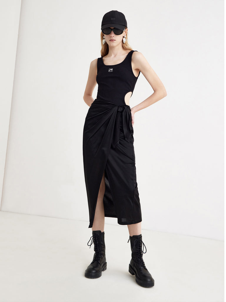 MO&Co.Women Wrapped Front Split Loose Classic Streetwear Skirt For Women