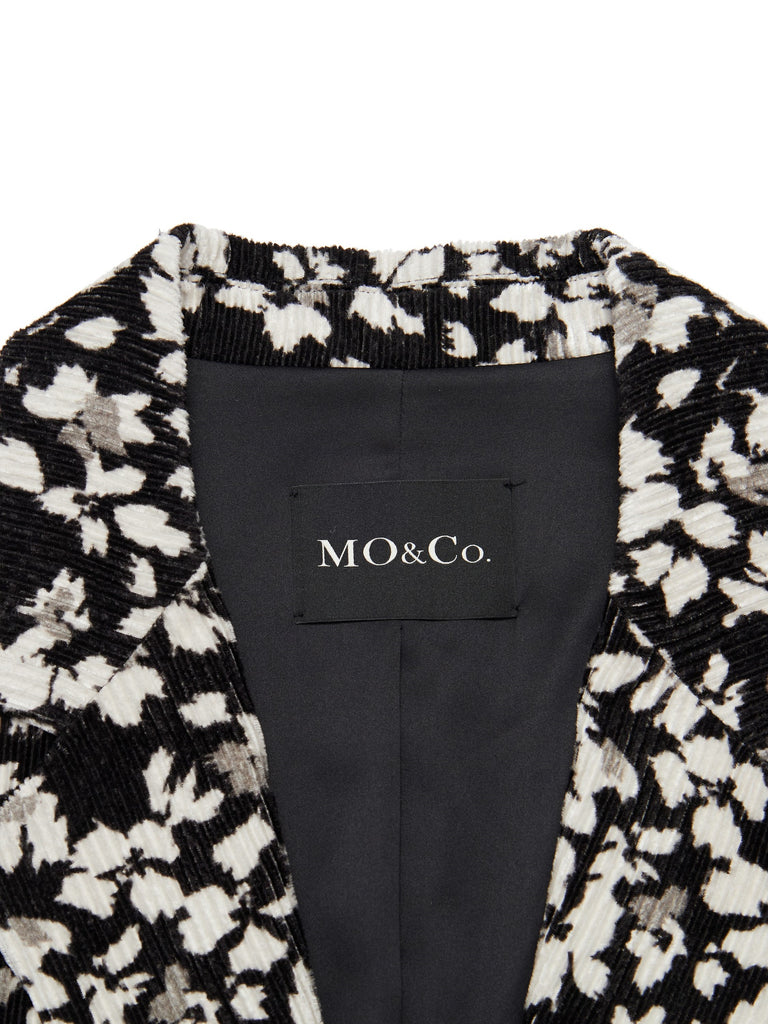 MO&Co. Women's Floral Print Lapel Blazer Loose  Cool Ladies Cropped Blazer